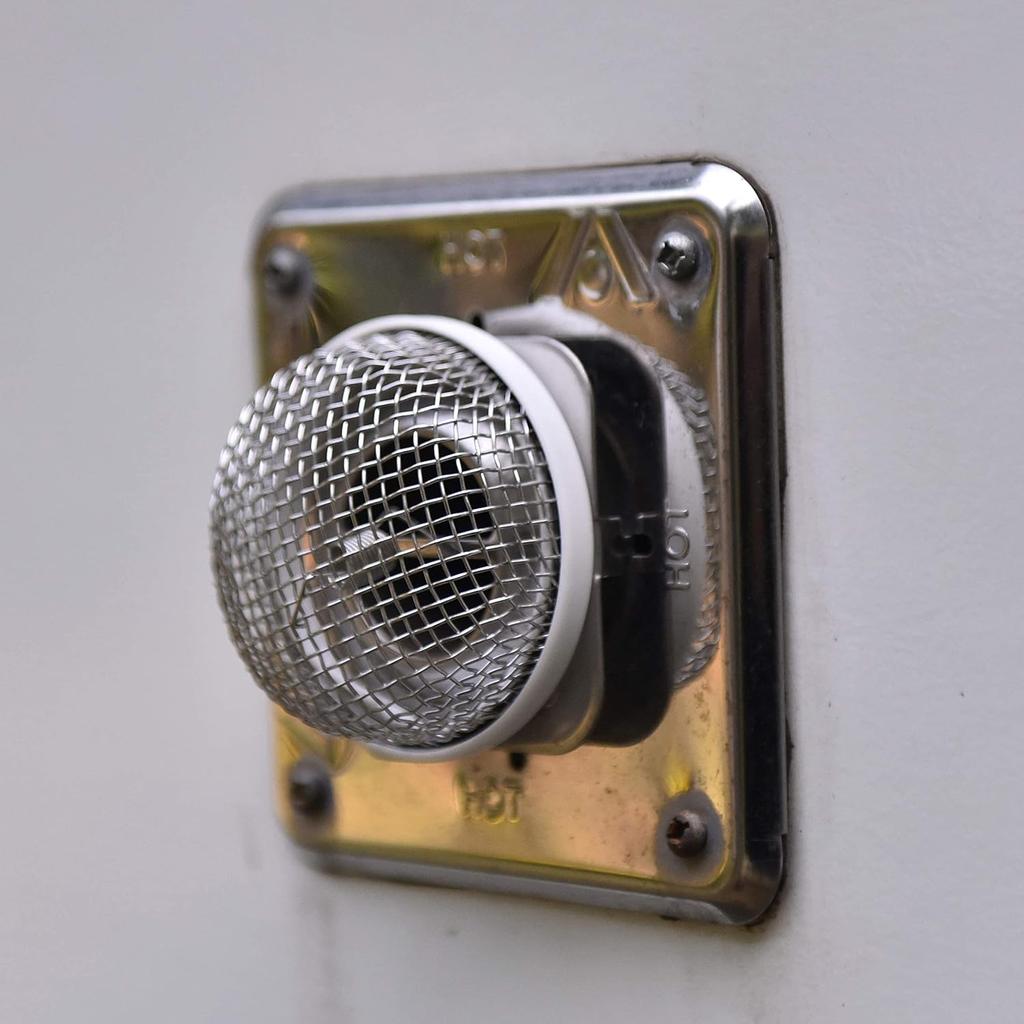 RVGUARD Экран от насекомых для вентиляционного отверстия фургона, Защитная сетка для вентиляционного отверстия фургона, 2 шт., 2,8 x 1,3 дюйма, Сетка из нержавеющей стали, с инструментом для установки и силиконовой резиной