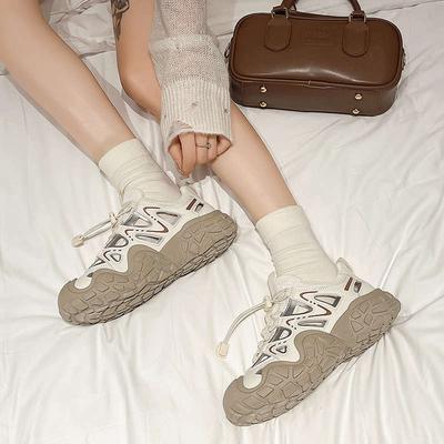 Полые спортивные повседневные сандалии женские летние новые дышащие уродливые милые спортивные папины туфли универсальные туфли с отверстиями