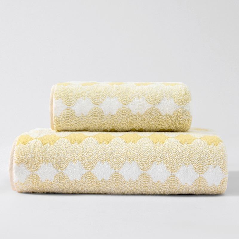 Очень большое банное полотенце для женщин: Ультрамягкий, ультравпитывающий, быстросохнущий - современный дизайн, космическая тематика, 290 г/м², материал - полиэстер