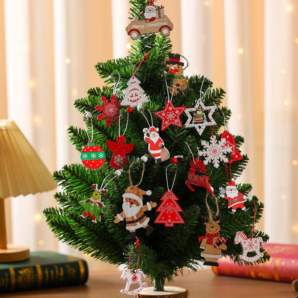 Exquisite Wooden Christmas Tree Ornaments and Small Gift Box