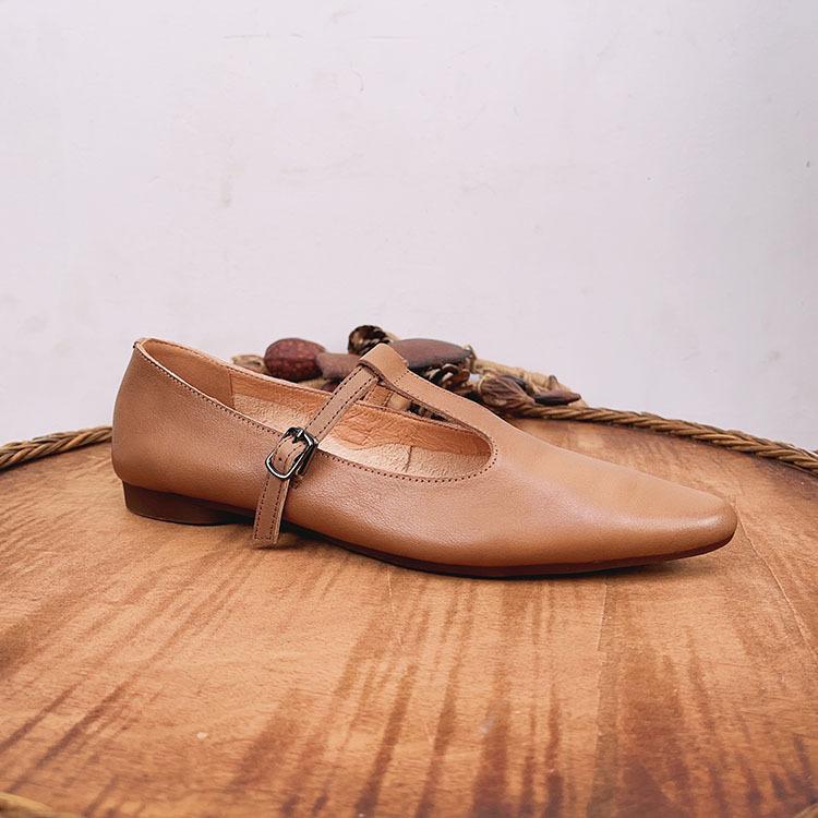 Johnature Весенняя женская обувь. Базовые повседневные туфли из натуральной кожи с острым носком и пряжкой.