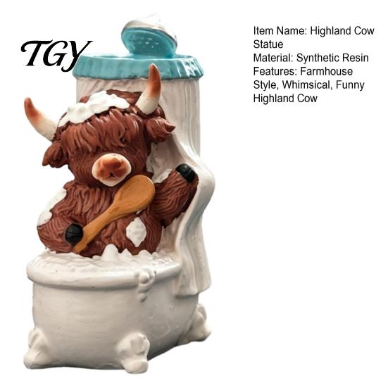 Miniature Bathroom Decor Highland Cow Figurine, Resin Scottish Calf Bathing Statue, Funny Charming Tabletop Ornament Farmhouse Animal for Home Office