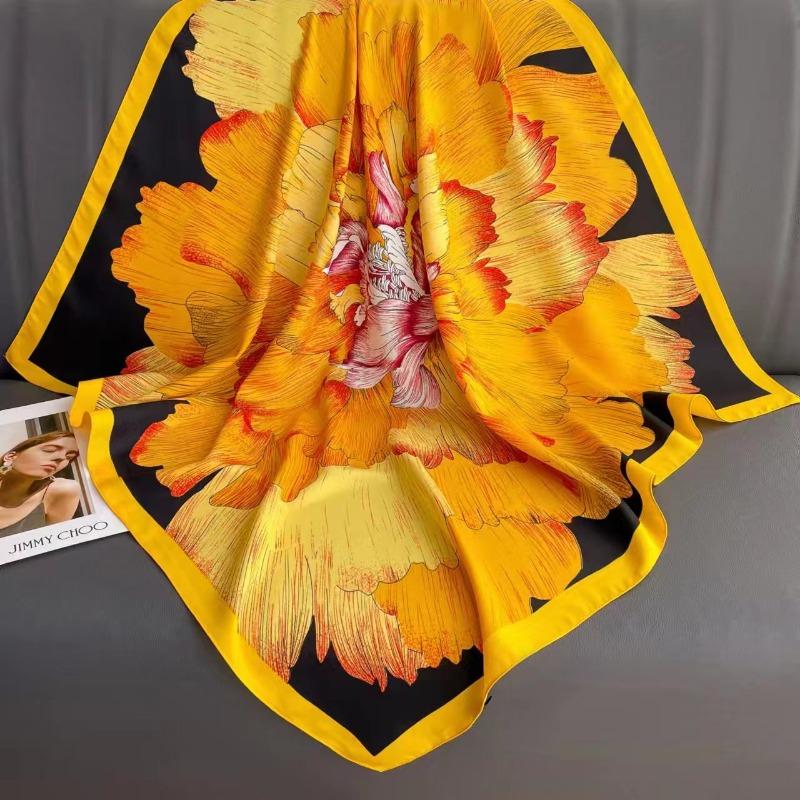 Korean Style Vintage Floral Printed Silk Square Scarf For Women Travel Decoration
