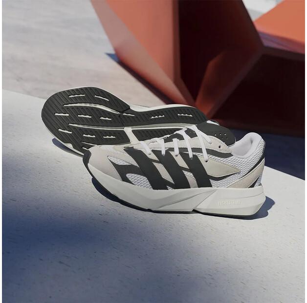 Adidas Lightblaze Sneakers