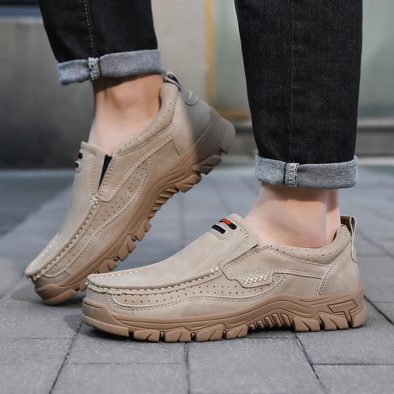 Fashion 2025 New Vintage Handmade Stitched Outdoor Men's Casual Shoes Size 38-48 Genuine Leather Breathable Anti-Slip Hiking Shoes