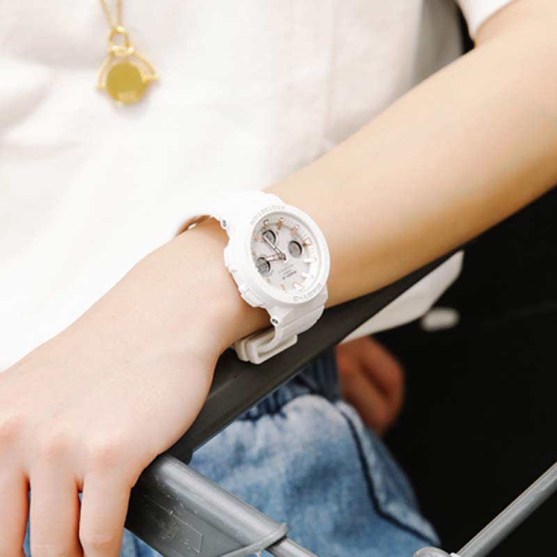 Casio Женские часы BABY-G Белые BGA-2500-7APRD BGA-2500-7APRD