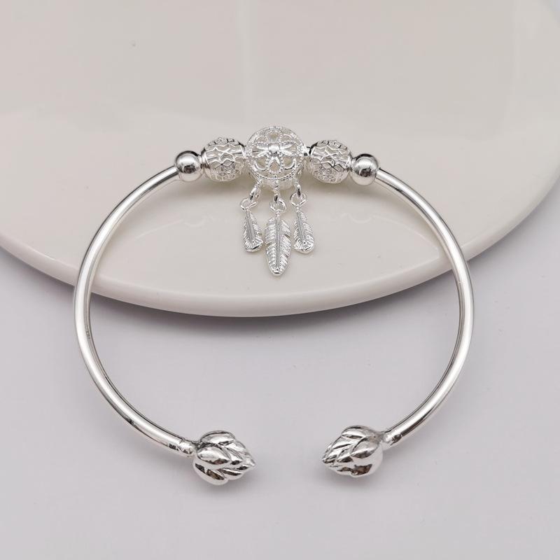 Fashionable Tassel White Copper Light Luxury Bracelet, Popular On The Internet, Giving Girlfriend A Holiday Gift with The Same Design