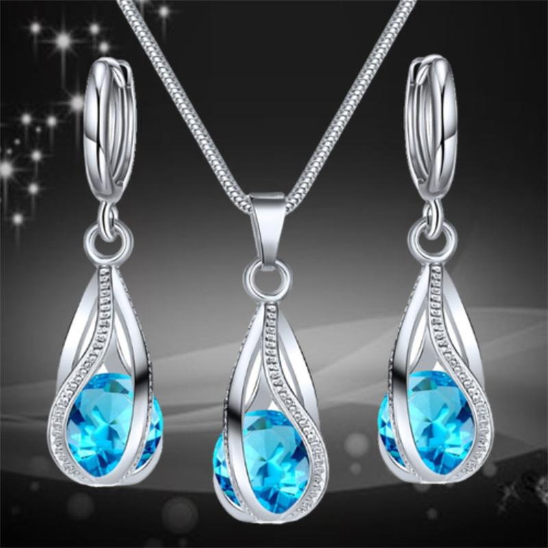 Комплект из ожерелья и серег Chic Melody - сверкающие украшения из кристаллов циркония для женщин