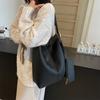 Большая вместительная сумка женская новая осенне-зимняя мода 2024 года, широкополосная простая повседневная сумка-ведро, корейская версия, сумка-мессенджер через плечо