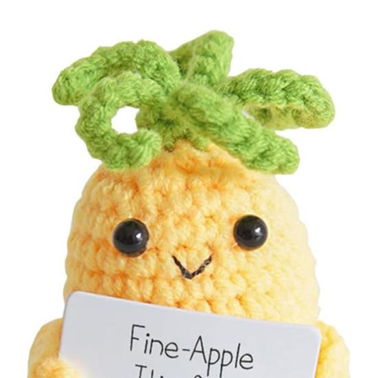 Кукла-ананас, вязаная вручную вдохновляющая плюшевая кукла-ананас с позитивной картой для украшения домашней сумки