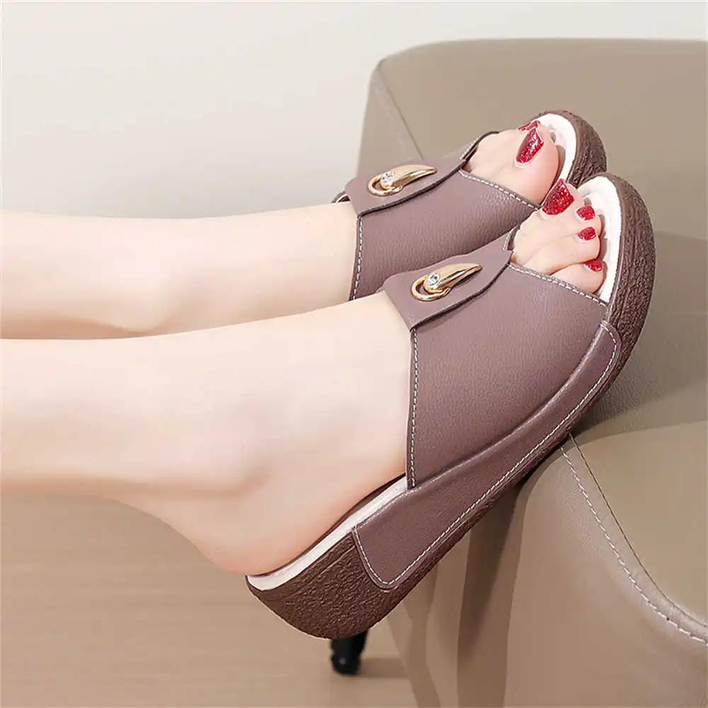 Женские шлепанцы-сандалии из натуральной кожи на толстом каблуке для массажа, тапочки, сандалии, женская обувь китайских брендов, кроссовки, спортивная, школьная