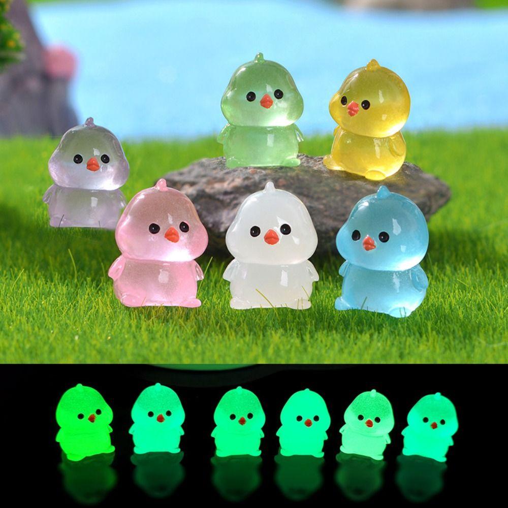 Glow in Dark Luminous Chick Figurines Resin Crafts Mini Chick Statue Car Accessories