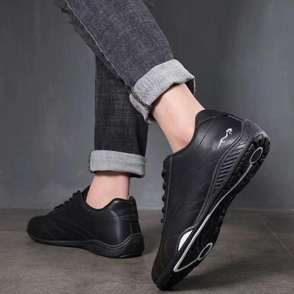 Shoes Men's new travel shoes Soft sole leather surface casual shoes Lightweight sports shoes