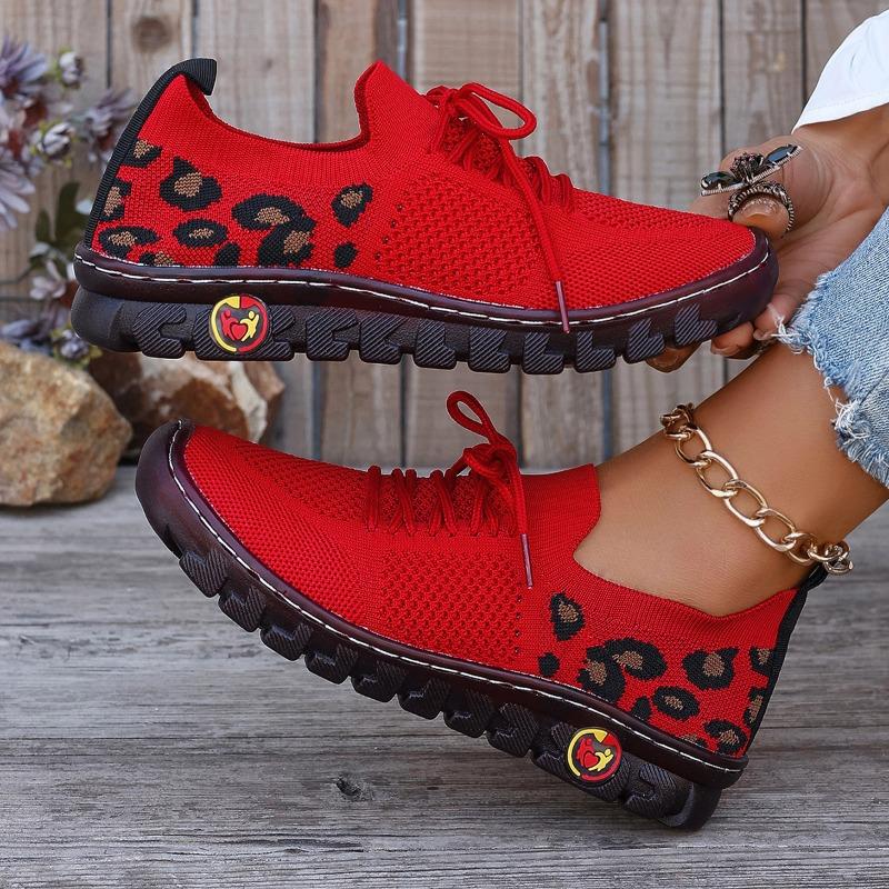 Модная женская спортивная обувь 2024 Весна Модная и удобная обувь с круглым носком Дышащая сетчатая Повседневная женская обувь для бега Большой размер