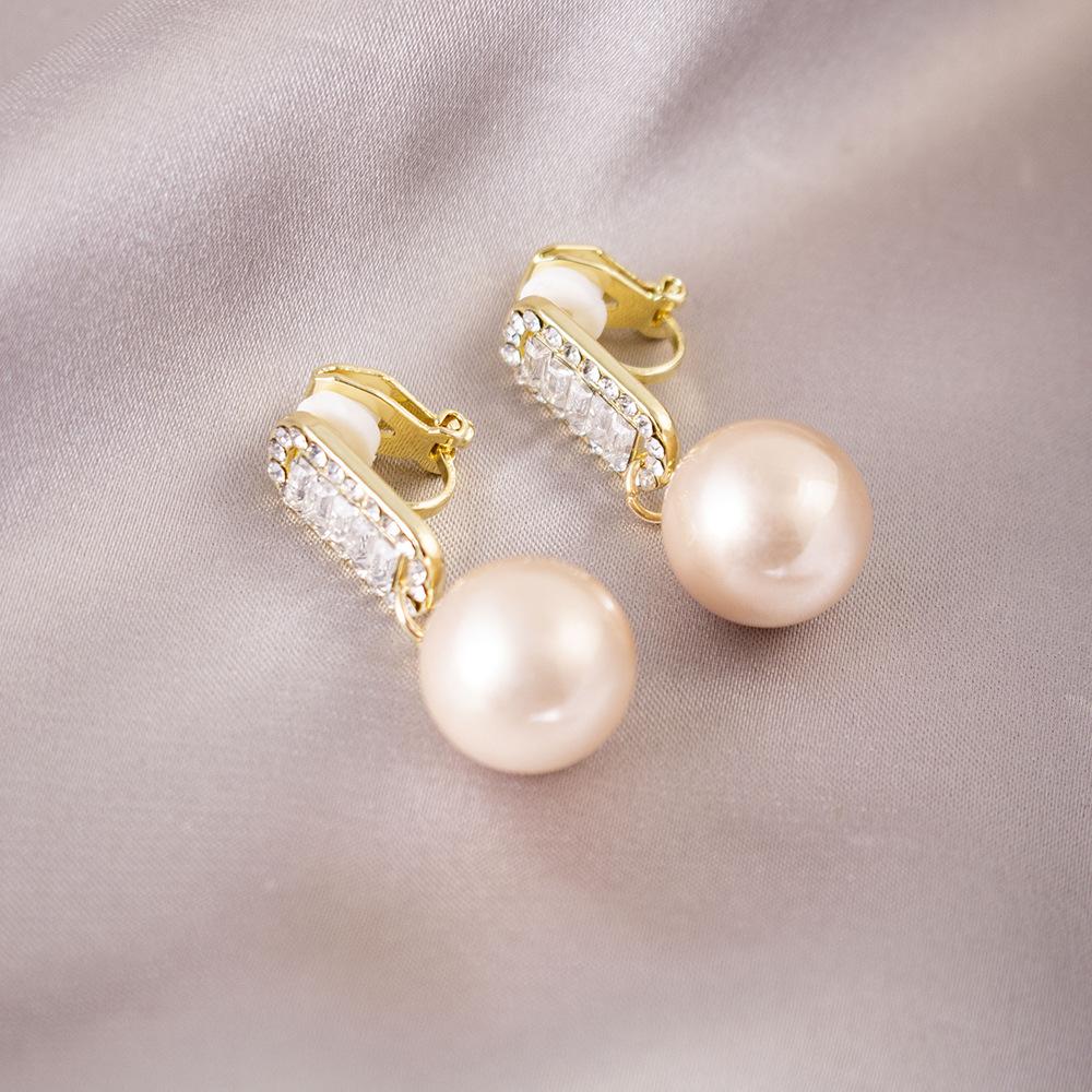 Универсальные легкие роскошные клипсы для ушей без проколов, повседневные высококачественные треугольные клипсы для ушей, универсальные женские серьги