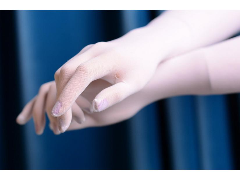 Ультратонкие бесшовные чулки Qinghe с пятью пальцами: Антибактериальные прозрачные перчатки для мужчин и женщин, идеально подходят для невест.