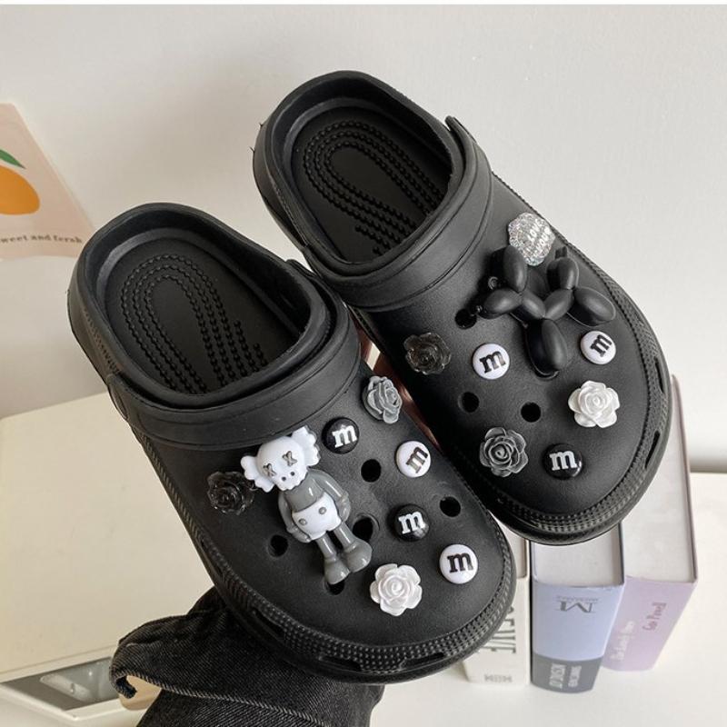 Cartoon Cute Baotou Slippers 2024 Summer New Versatile Increase Thick Sole Women's Anti Slip Versatile Beach Shoes Anti Slip