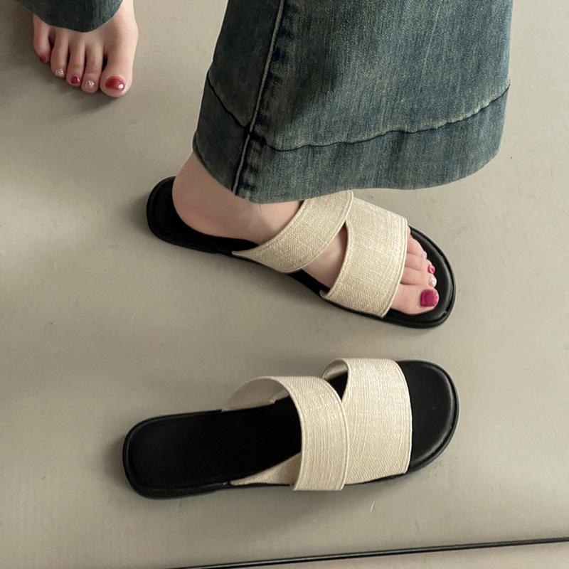 Стильные, простые и универсальные льняные шлепанцы с квадратным носком, открытым носком и плоской подошвой для женской летней уличной носки 2025 года, домашние пляжные прохладные шлепанцы