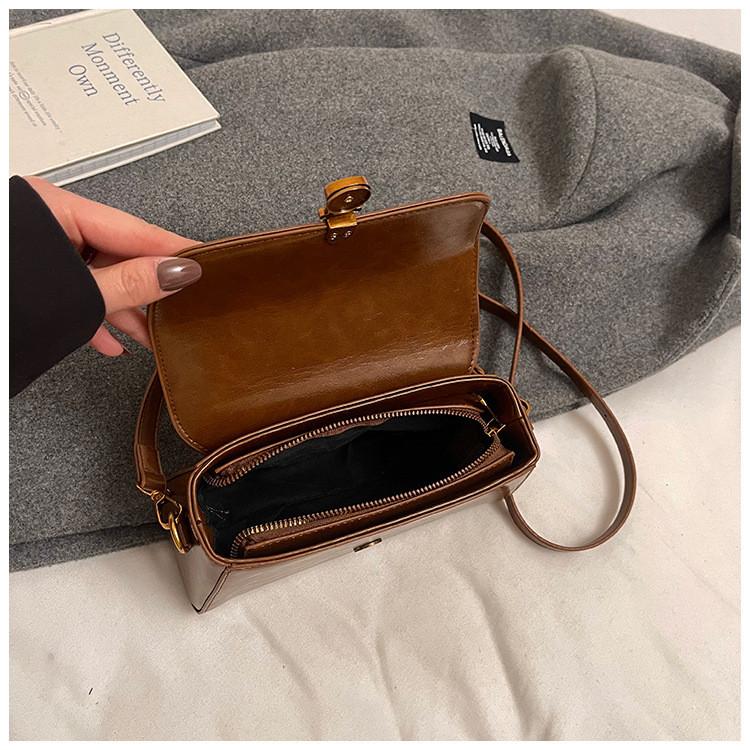 Ielgy Retro Autumn Winter All-Match Fashion Simple Shoulder Messenger Bag Women's Portable Small Square Bag