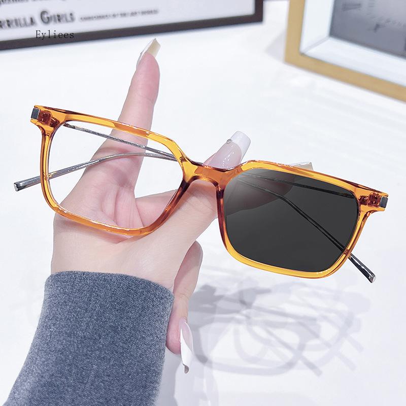 Fashion Cat Eye Glasses Ultra-light Glasses Frame Retro Photochromic Eyeglasses Anti-blue Light Eyewear Metal Color-changing