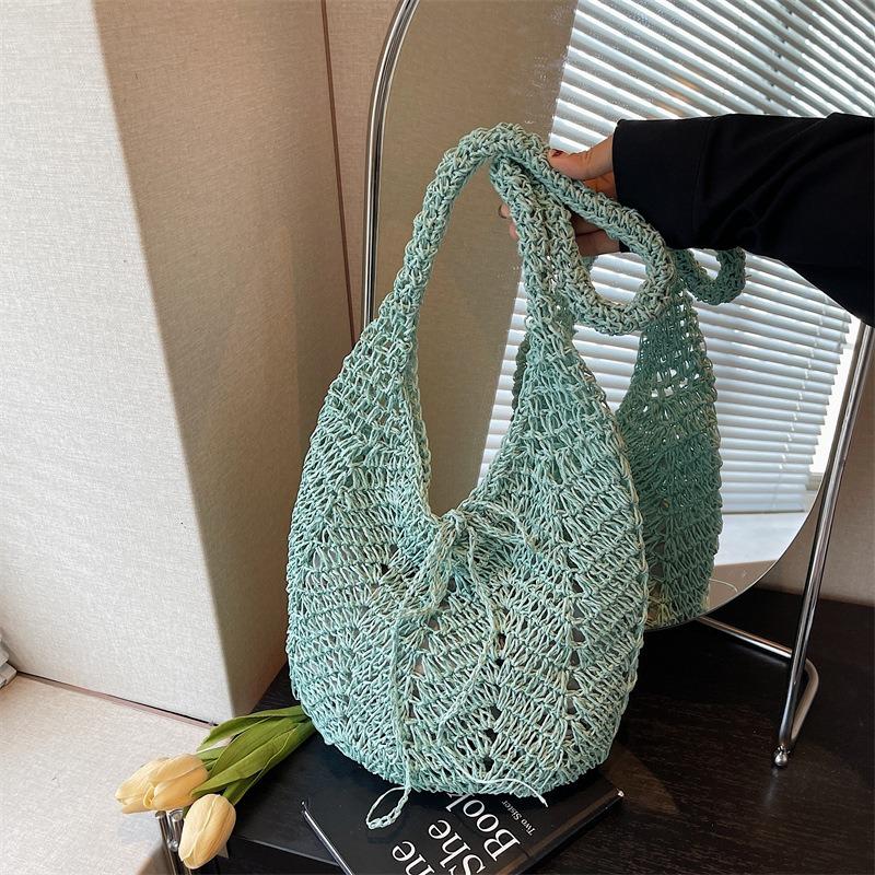 Large Capacity Hollow Knitted Bag Women's Summer New Versatile Shoulder Bag Woven Commuter Tote Bag