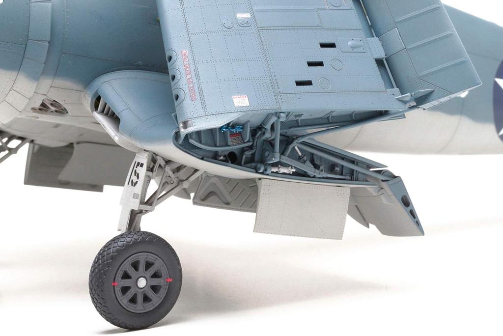 Серия Самолеты Tamiya 24 ВМС США Vought Corsair Birdcage Пластиковый Модельный Комплект 60324 1/32 Нет. F4U-1