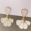 1 Pair Floral Design Fresh Earrings Suitable for Daily Matching