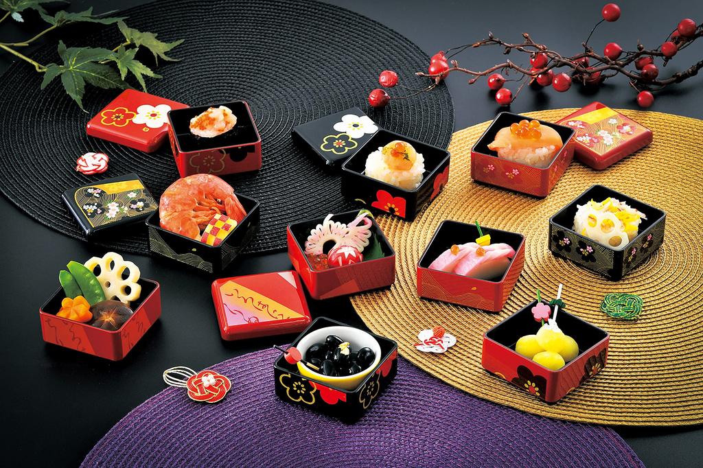 Tatsumiya HAKOYA Mini Box with Delicacies and Origami Crane Design 572643 (160ml) "Motenashiya" (Hospitality)