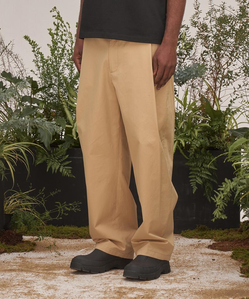 WMC Deep Pleated Chino Pants_Beige