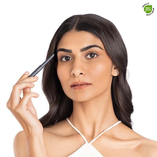 Plum Eye-Swear-By Brow Definer - Ash Black | Наращиваемый пигмент | С витамином E | 100% веганский продукт и не тестируется на животных