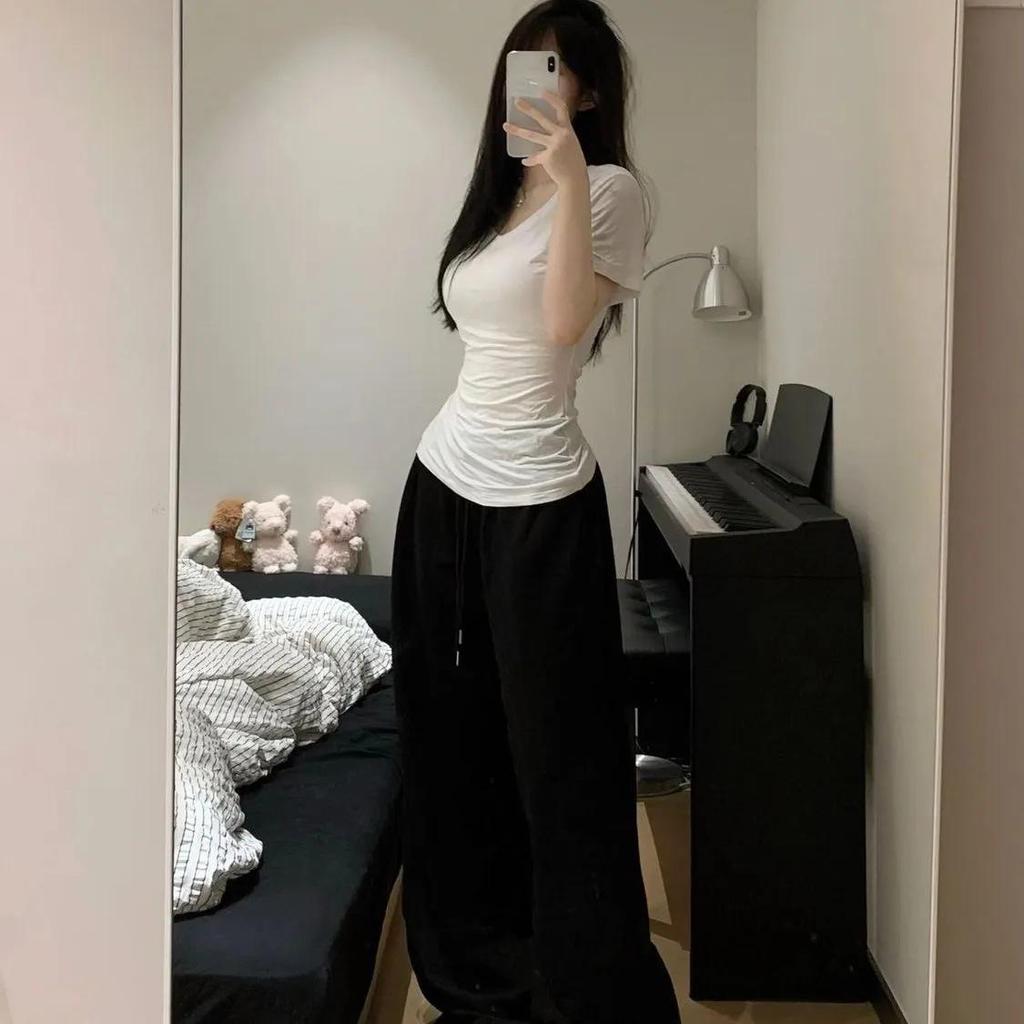 Женская черно-белая летняя футболка с коротким рукавом, универсальный круглый вырез, облегающий крой, трендовый короткий топ