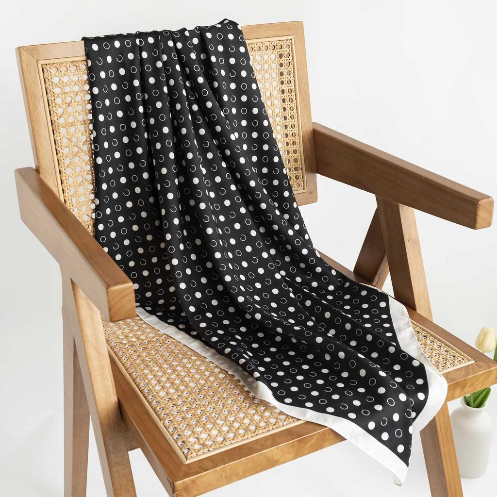 2024 Весна и осень Тонкий французский бежевый шарф в горошек Женский квадратный шарф Шаль Внешнее украшение Универсальный шарф