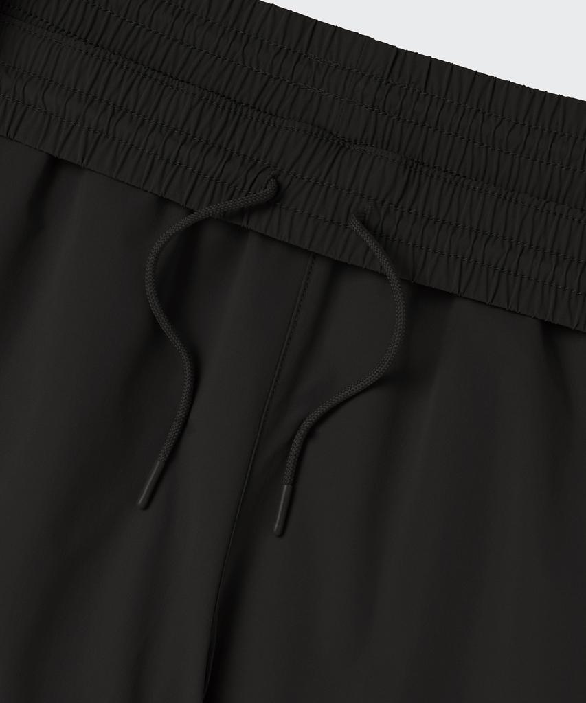 MUSINSA STANDARD [City Leisure] Elastic Waist Shorts [Black]
