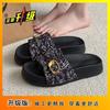 Fashion Stepping On Shit Feeling Seaside Beach Sandals Cool Slippers 2025 New Thick-soled Casual Women's Summer Outer Wear One-word Drag