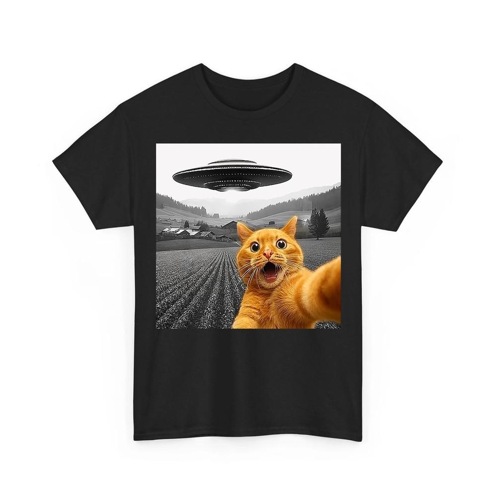 Cat Selfie With Alien UFO Funny Cat Gifts For Men Women Unisex TShirt Unisex T-Shirt