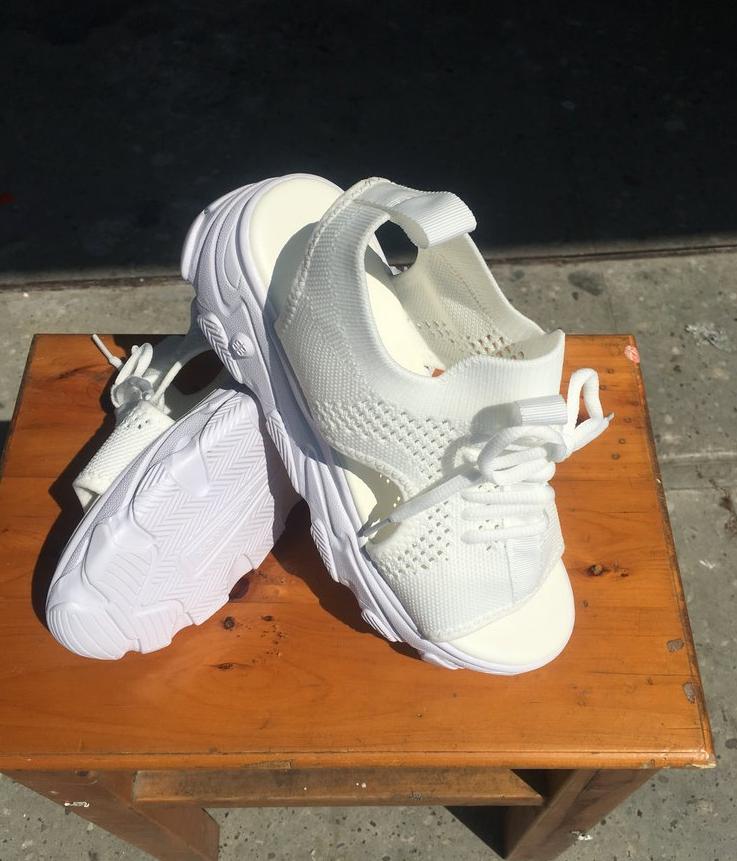 Большие размеры спортивные сандалии женские 2024 новые повседневные туфли на платформе сандалии на толстой подошве с открытым носком пляжная обувь