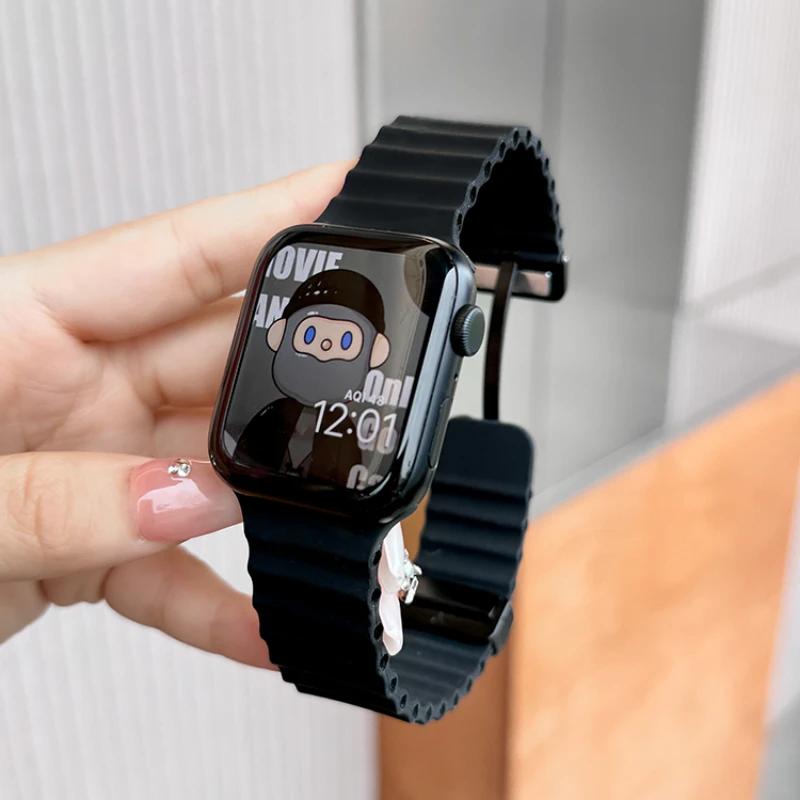 Силиконовый ремешок для Apple Watch 49 мм 46 45 44 40 41 38 мм с магнитной застежкой, подходит для iWatch Series 3 4 5 6 SE 7 8 9 10 Ultra 2