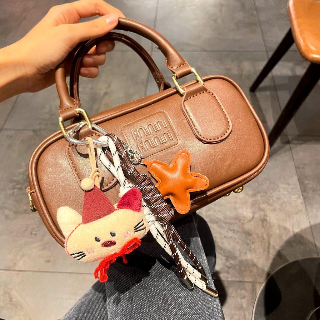 Брелок для ключей «Медведь из мультфильма» с пряжкой Love и ремешком на руку