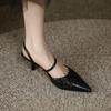 Мода Модные черные женские босоножки с острым носком на мягком высоком каблуке Сексуальные женские туфли с открытой пяткой Темперамент