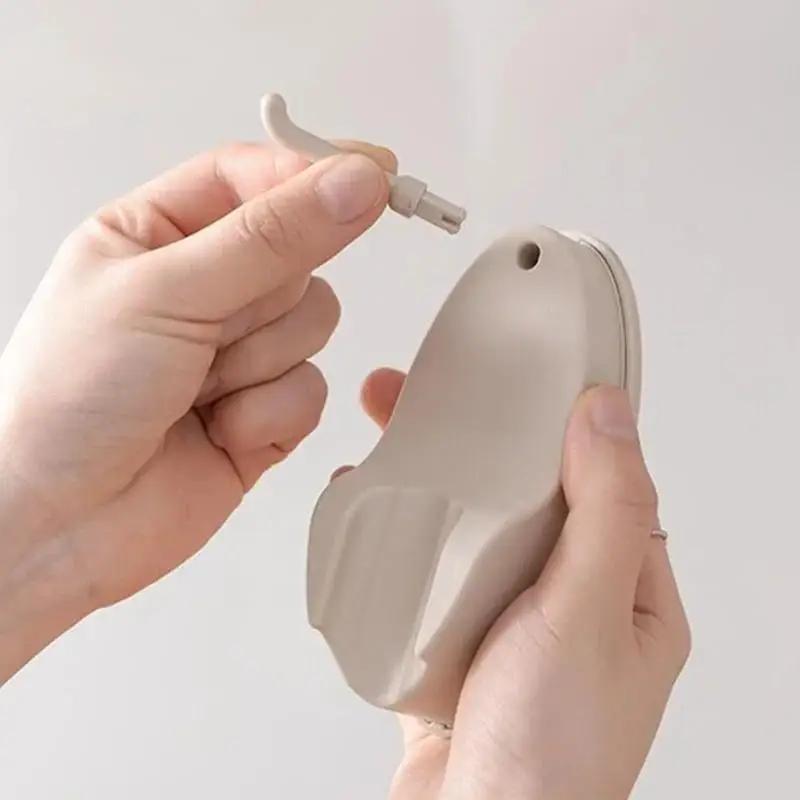 1 шт. Вращающийся многофункциональный крючок для полотенец и тряпок для ванной и кухни, настенный, на липучке, крючок для лопатки и ложки, вешалка для сумки, экономия места