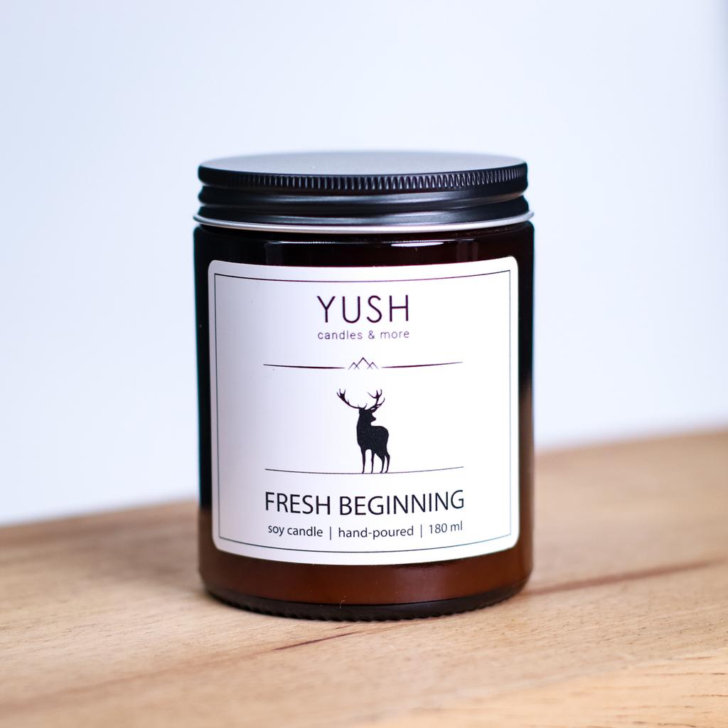 Fresh beginning -świeca zapachowa sojowa sandalwood polne kwiaty - yush -180ml