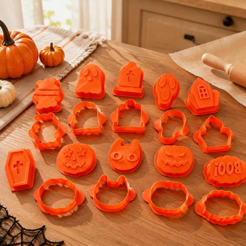 Plastic Halloween Lollipop Cake Cutter and Pusher Set, 3D Baking Tool Accessories 1 Set of Assorted Themed Figures for Cake Decorating, Pastry