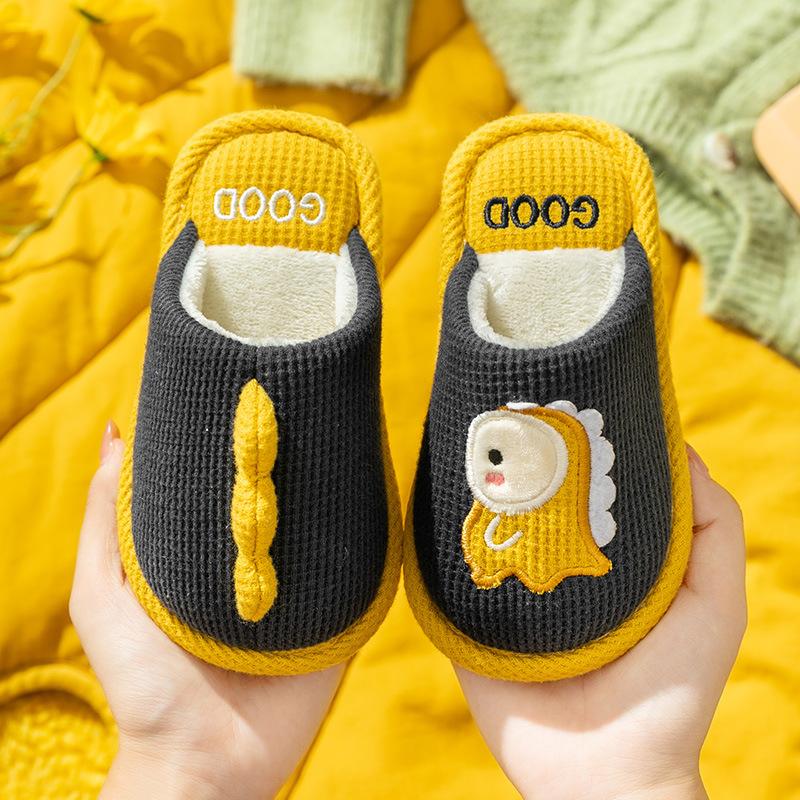 Детские хлопковые тапочки для мальчиков и девочек, домашние, для улицы, с мягкой подошвой, нескользящие, для детей среднего и старшего возраста и малышей, милые мультяшные, теплые