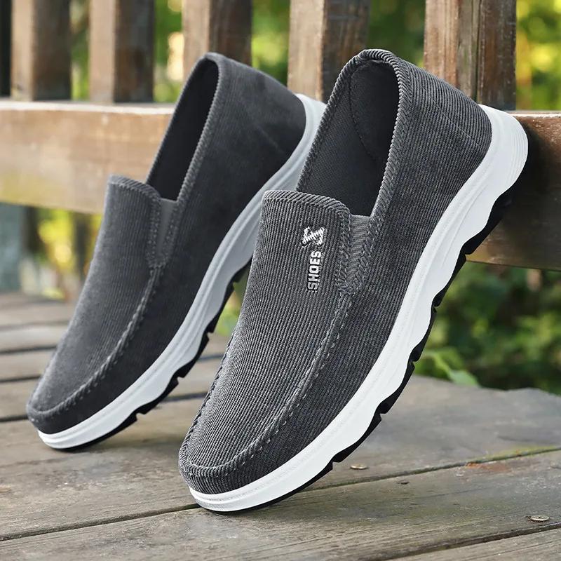 Spring Autumn Men's Casual Shoes Outdoor Soft Soled Non Slip Footwear Breathable The Elderly Men's Wear Resistant Cloth Shoe