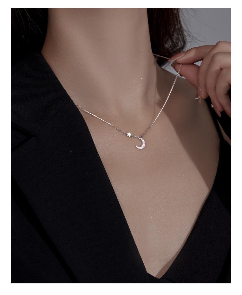Banyan Tree S925 Silver Star & Moon Clavicle Necklace - Korean Niche Design with Diamond Accent