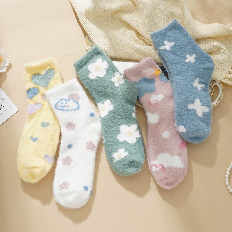 Women's Fall and Winter Thickened Mink Socks Cute Cartoon Pattern Warm Mid-calf Socks
