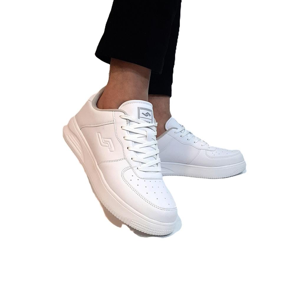 Jump 21516-22233 Легкая удобная спортивная обувь белого цвета с системой памяти