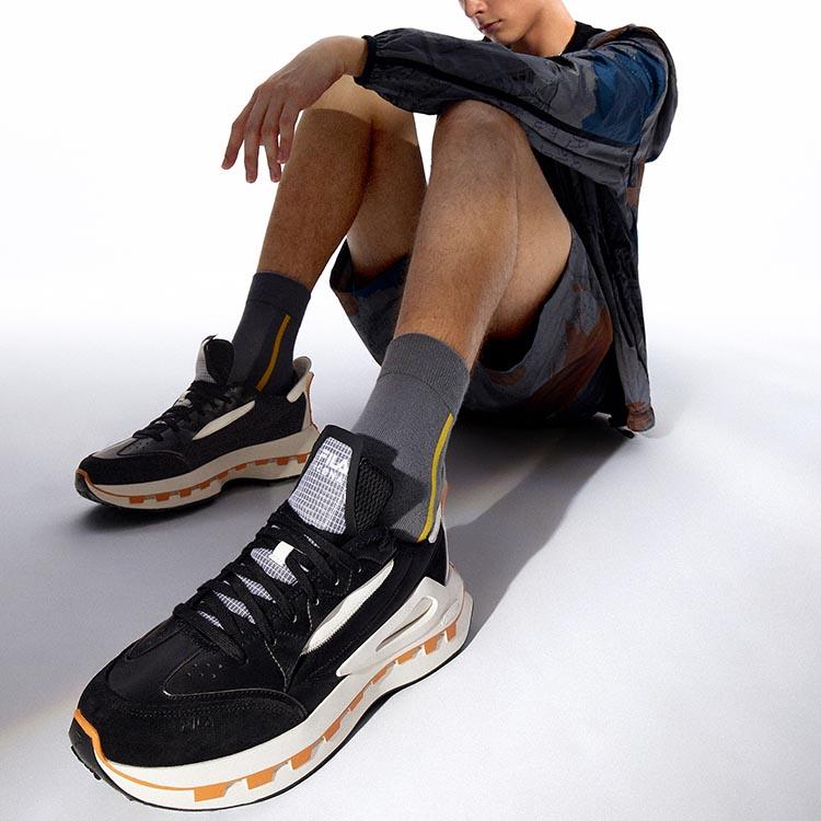 Fila Km Ткань Синтетическая кожа Мода Легкие Кроссовки Pioneer Sports Низкий верх Повседневная обувь для образа жизни Мужская повседневная обувь Черный Белый F12M233113FBG