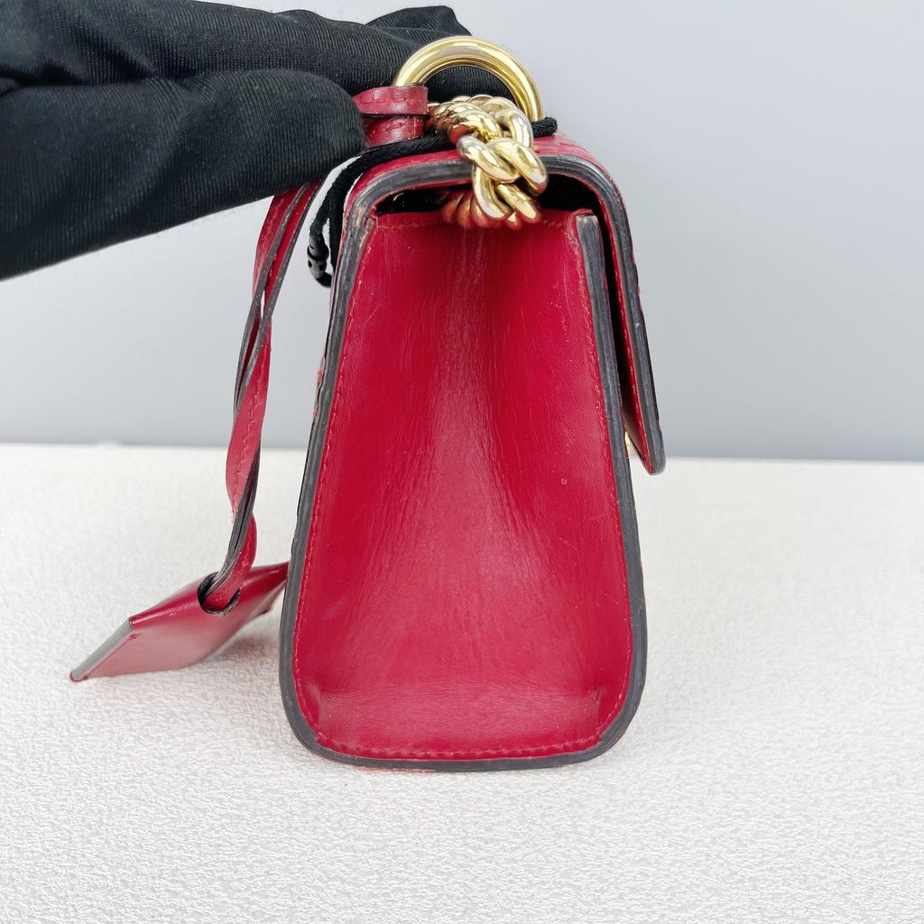 [Pre-Owned] Padlock Metal Lock Buckle Bag Monogram Logo Embossed Leather Box Bag Chain Shoulder Crossbody Bag Small - Excellent #1UTW1W7