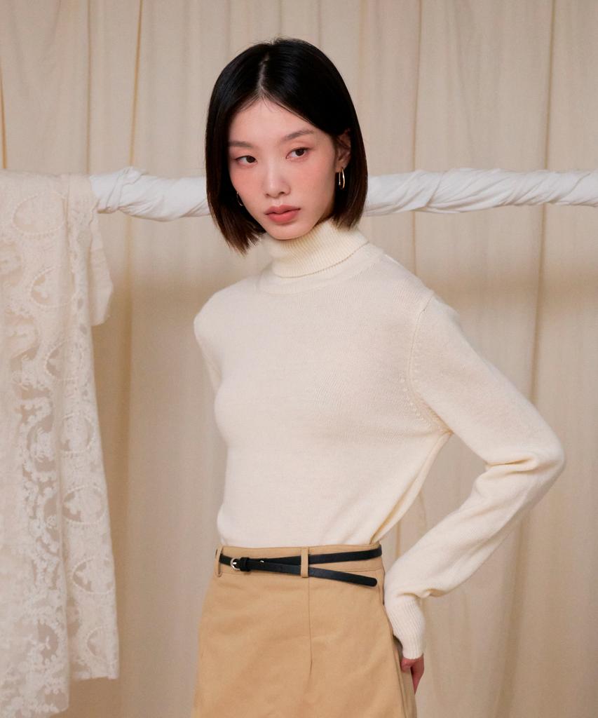 VLETI Wool Turtleneck Sweater(Cream)